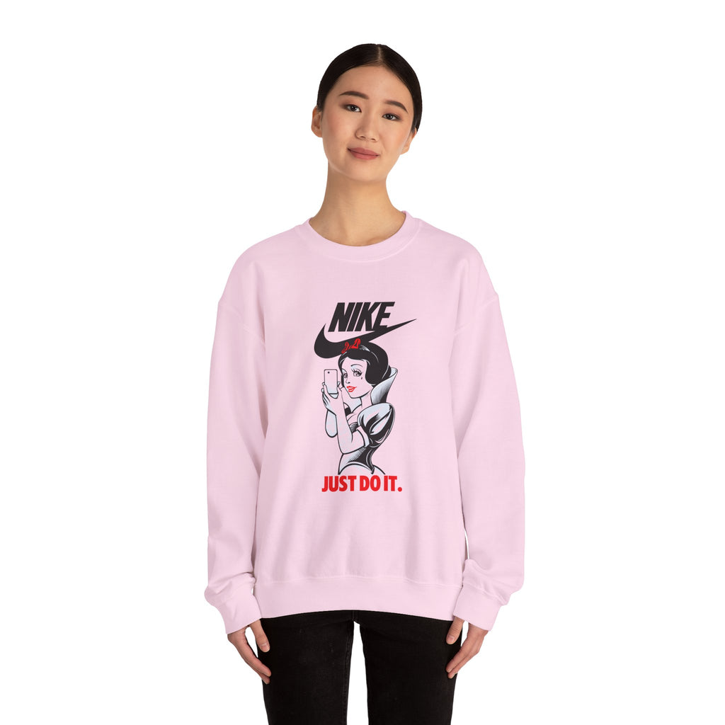 Snow White illustration Crewneck Sweatshirt | Nike style JUST DO IT graphic